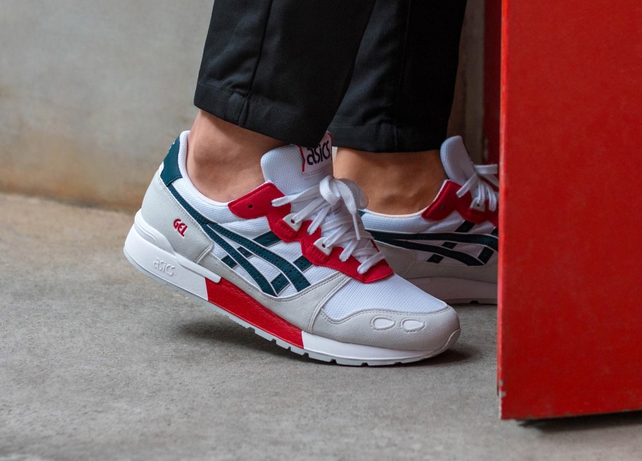 Модель Asics Tiger Gel-Lyte из новой 