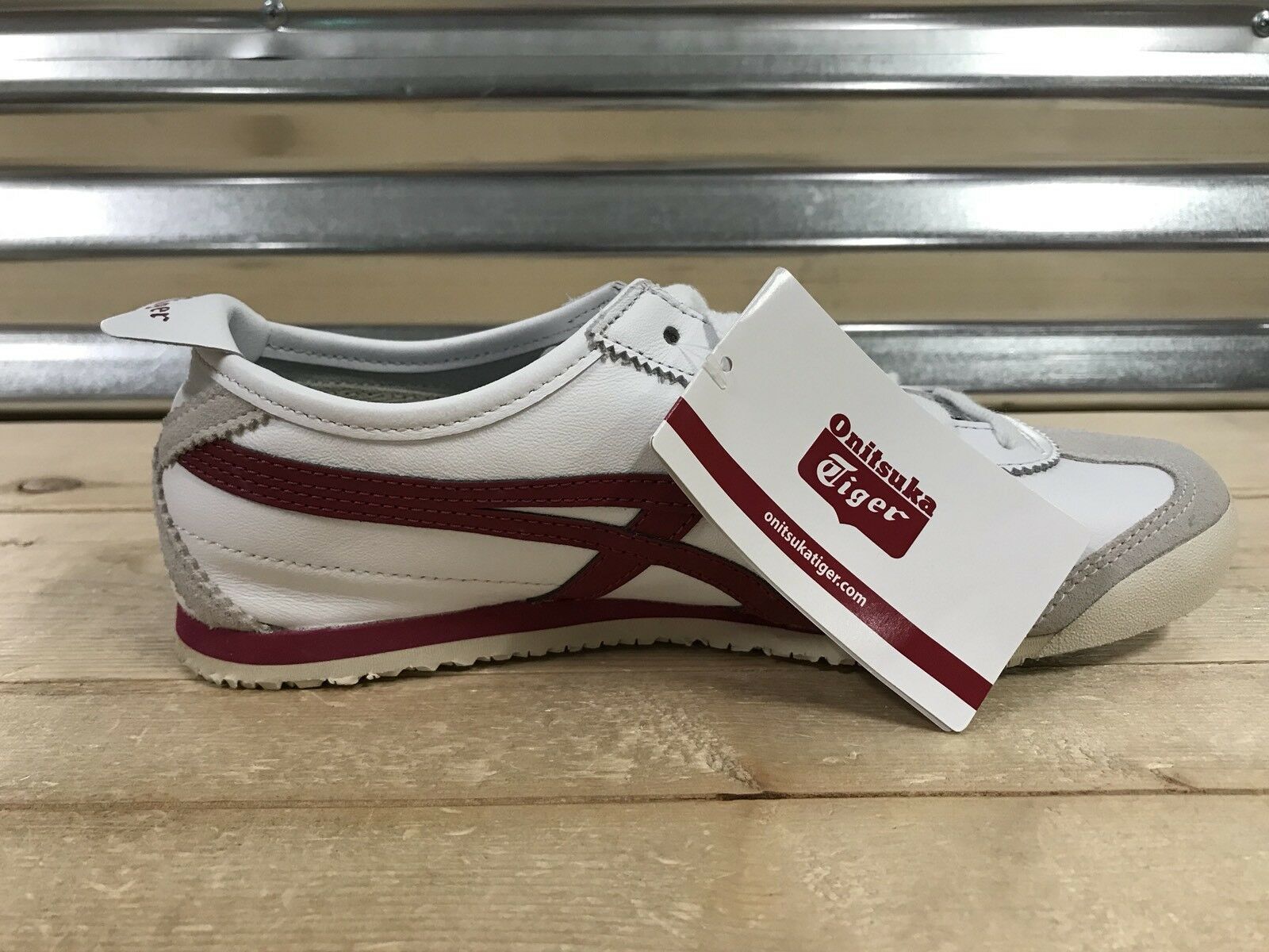 New balance onitsuka tiger 2025
