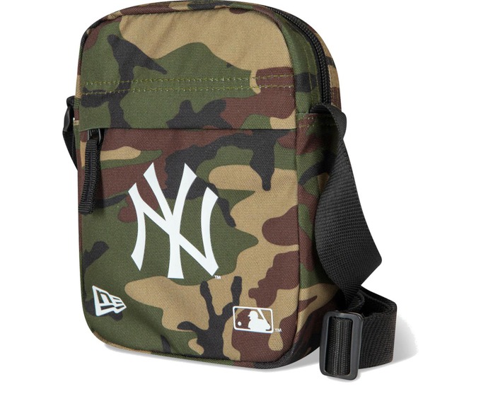 Сумка New Era New York Yankees за 1700 руб.